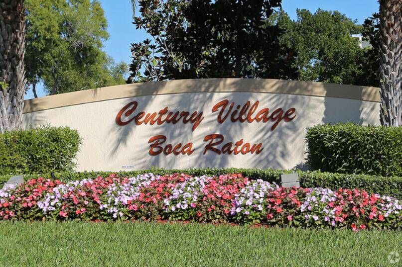 Don't miss this 1 bed, 1 bath condo in Century Village Boca Raton, priced below market value !