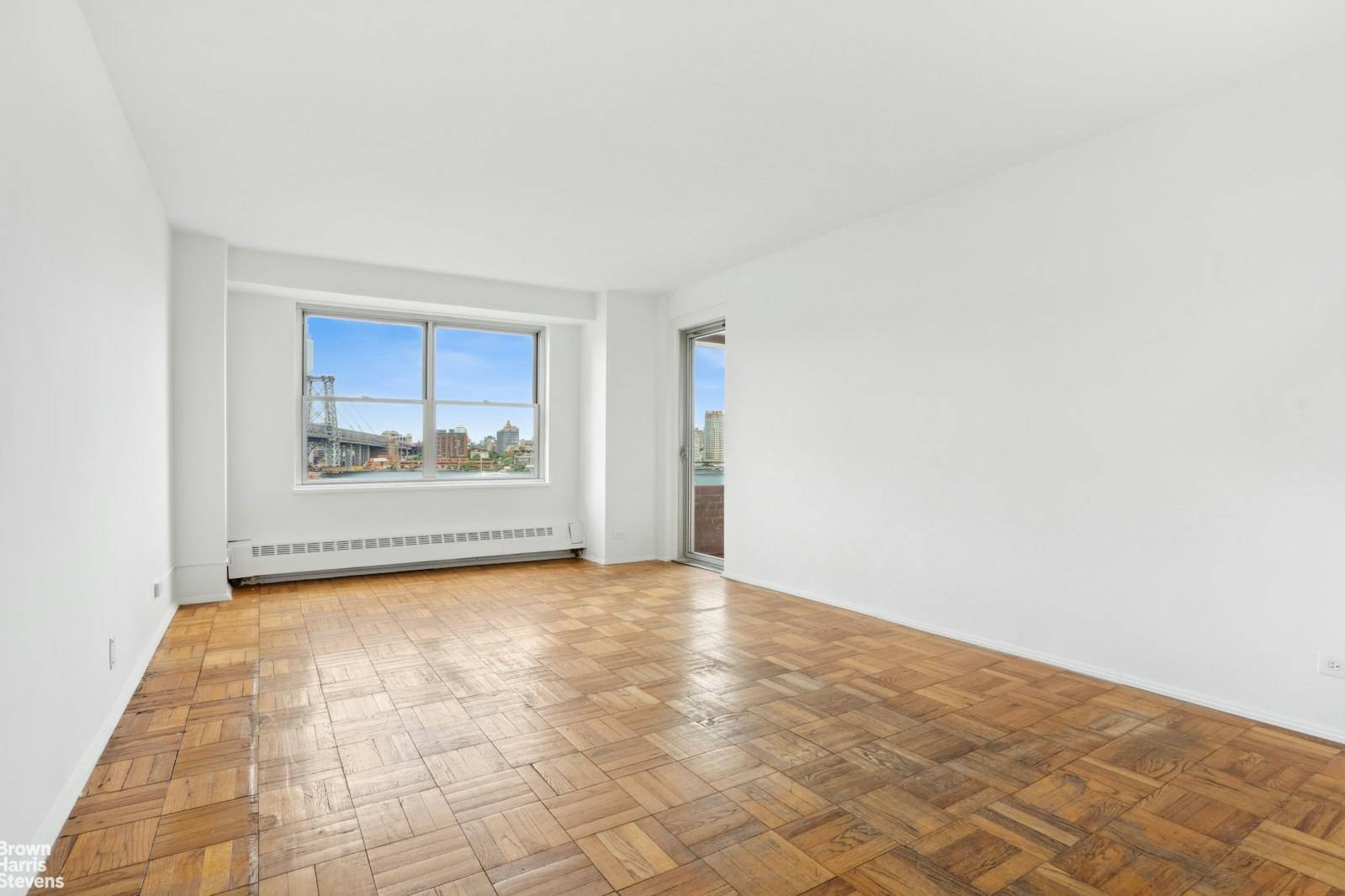 Spacious one bedroom balcony with direct river and park views !