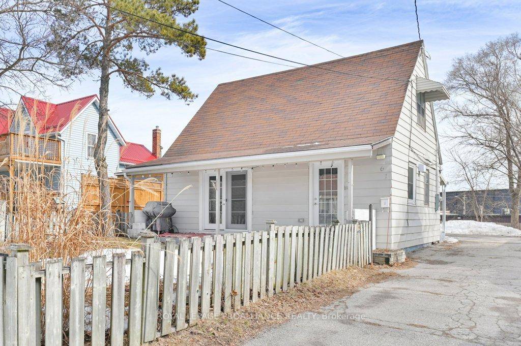 Welcome to 61 Delaney Street !