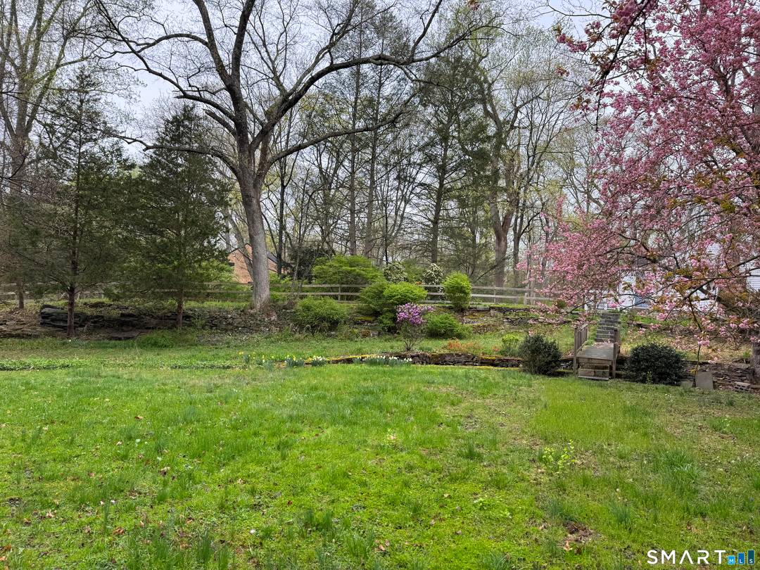 Nestled in peaceful seclusion yet just moments to town's shops, restaurants and amenities, an extraordinary residence crafted to the highest standards is being imagined to live in harmonious dialogue with ...