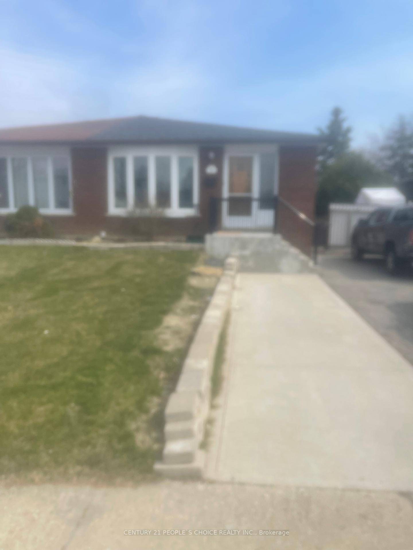 beautiful 3 bedrooms, 2 washrooms, living room, family size kitchen, separate laundry, 2 car parking