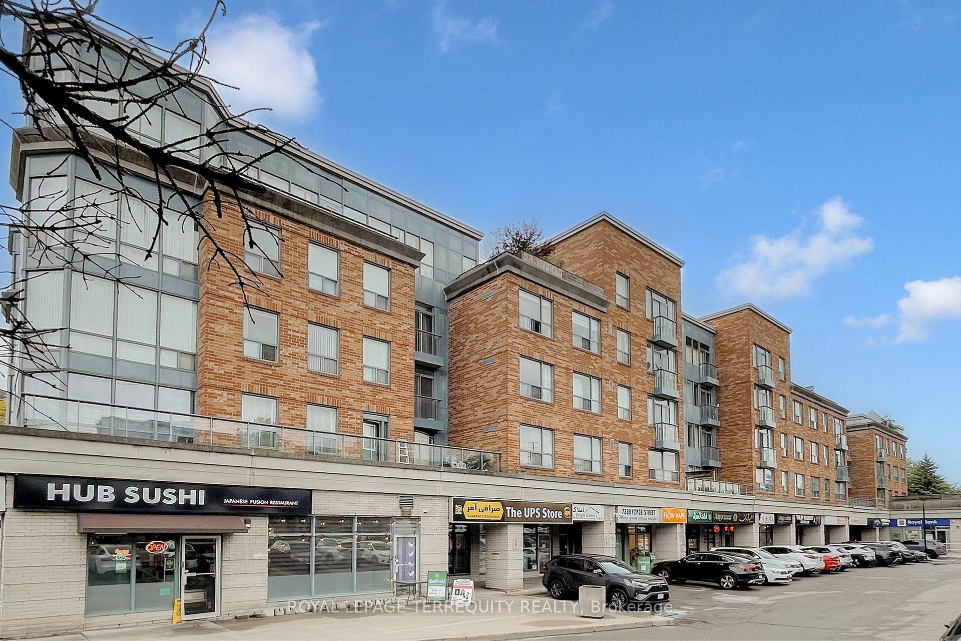 Gorgeous Well Maintained Bright and Spacious 1 Bedroom Den Lovely Condo Suite in Boutique Stile Low Rise Building in Sought Much After Location !