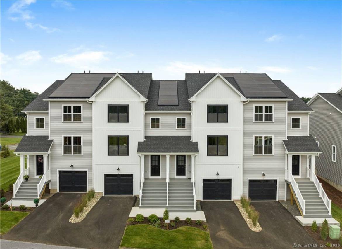 Motivated Seller ! Skip the wait on new construction and step into this upgraded end unit townhome at The Reserve at Stonebridge Crossing.