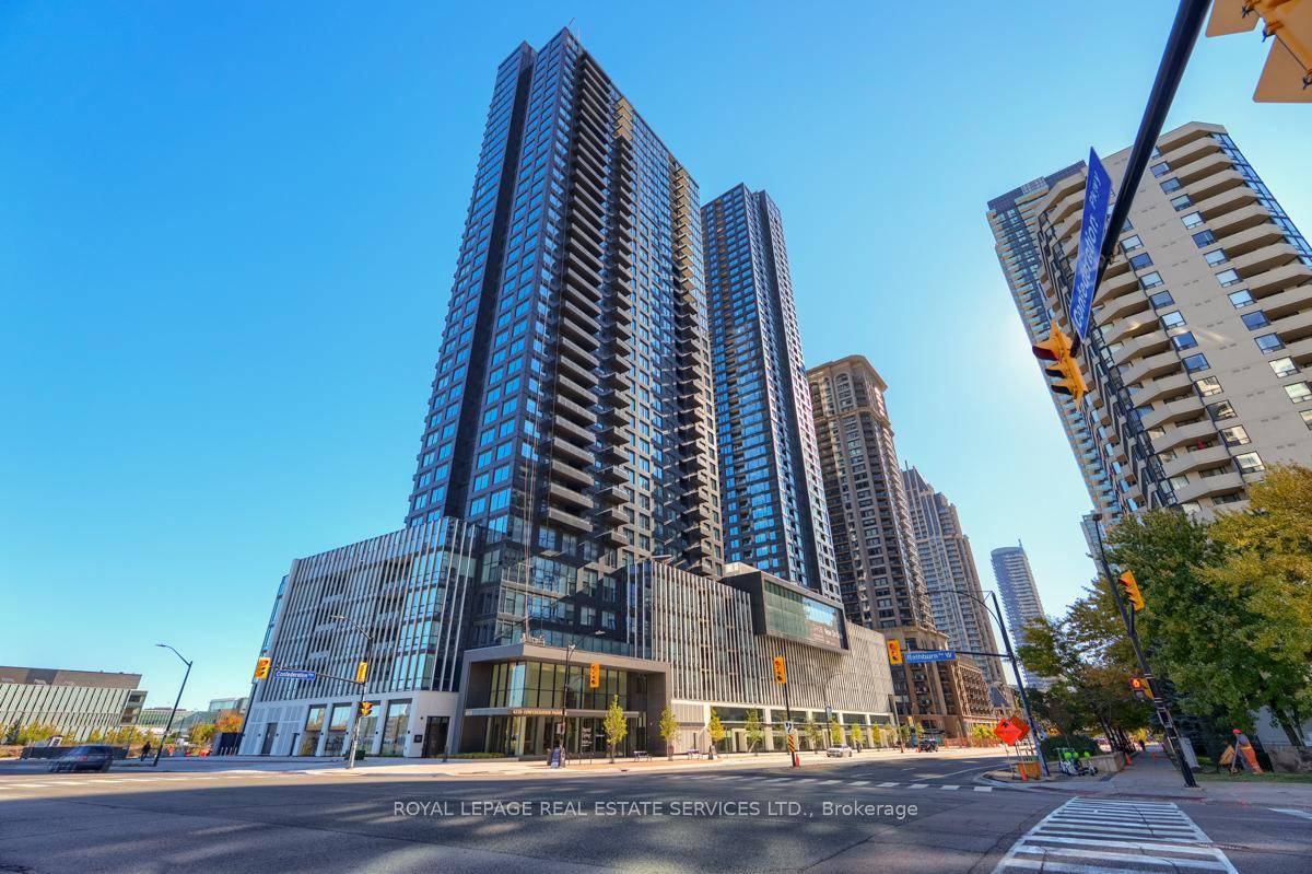 Experience elevated urban living as Stack36, Condominiums at Square One District, Mississauga's newest landmark in the heart of a visionary 130 acre master planned community.