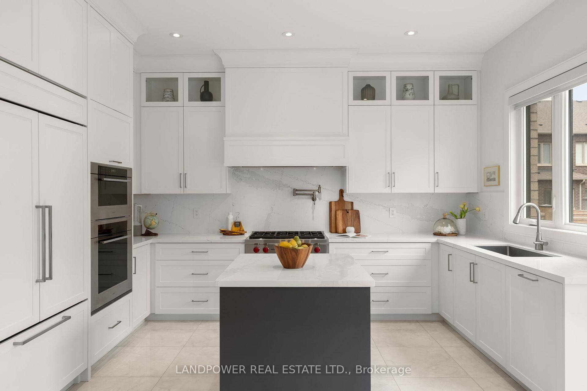 35 Longworth Ave Offers Timeless Design, Surrounded By Protected Greenspace Oakridges Moraine, Prime Location Close To Hwy 404 amp ; GO Station.