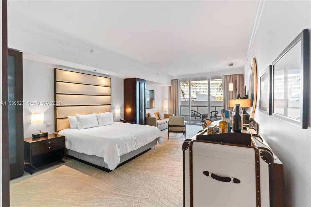 Beautiful Junior Suite at The Fontainebleau III.