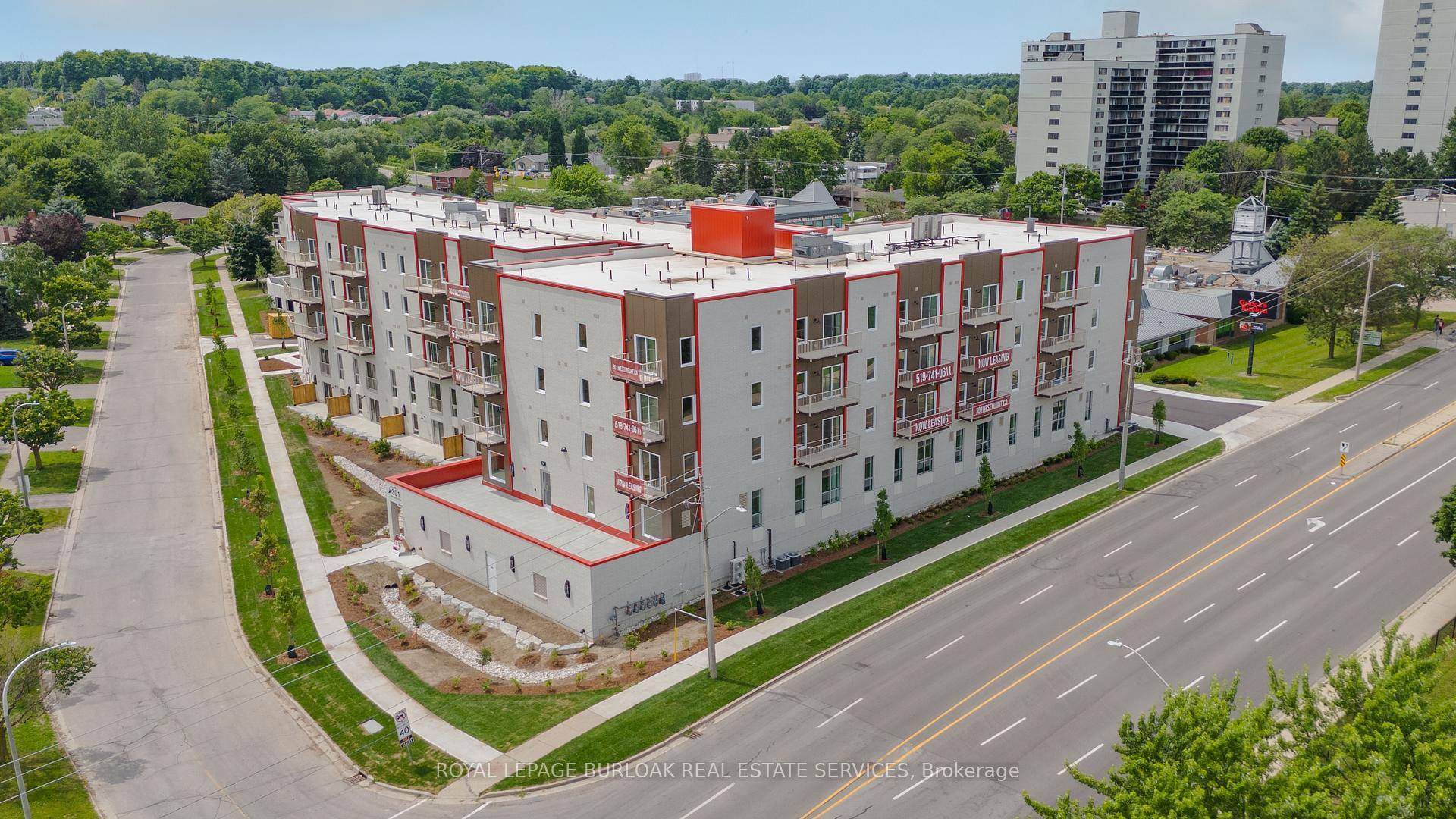 New retail office units available for lease at 301 Westmount, a high density mixed use development at the busy intersection of Victoria Street and Westmount Road in Kitchener.