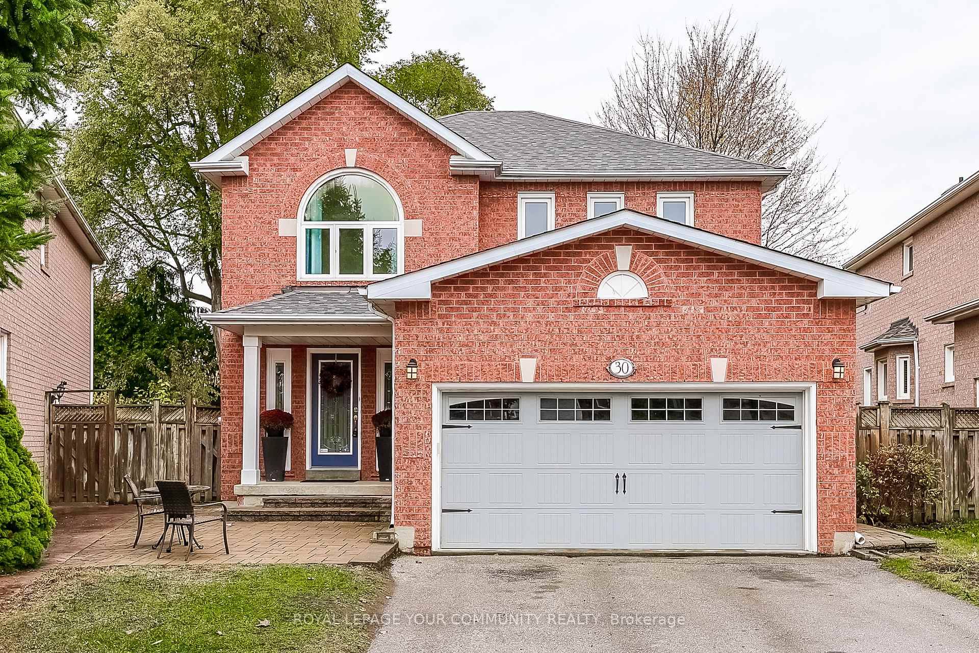 Welcome to 30 Crimson Court, a beautifully maintained detached home tucked away on a quiet family friendly court in Richmond Hill's highly desirable North Richvale neighbourhood.