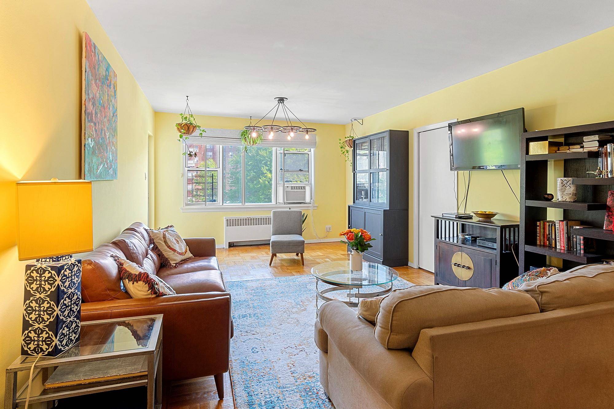 SUN DRENCHED 3 BEDROOM OASIS WITH A PRIVATE BALCONY IN A FULL SERVICE RIVERDALE BUILDING !