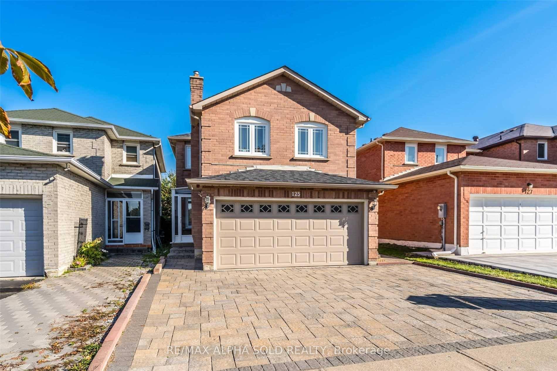 Excellent Location In Markham Middlefield Community.