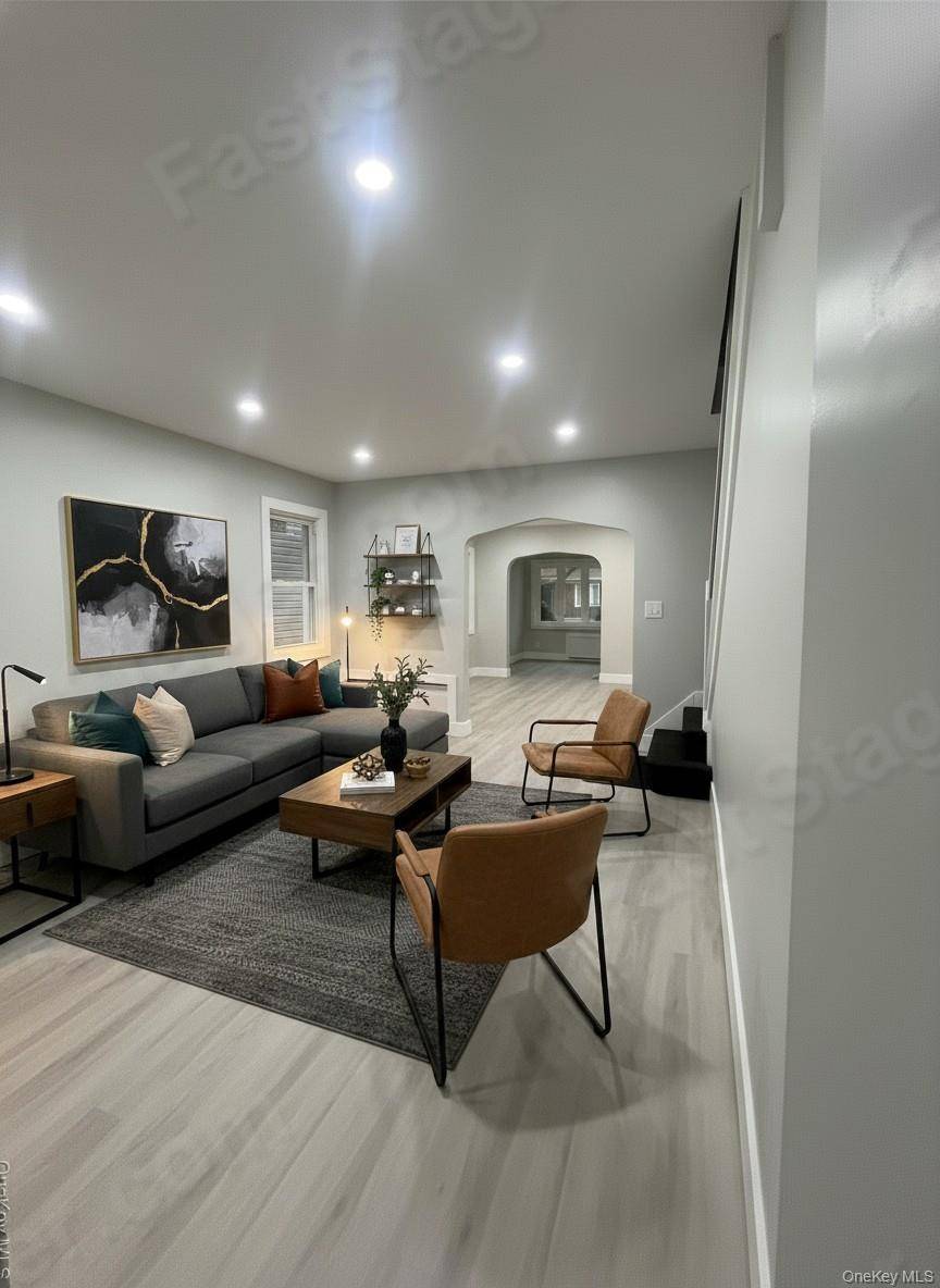 A Charming Family Home Awaits You Nestled on a tranquil, tree lined block ; this beautiful duplex is the perfect haven for families.