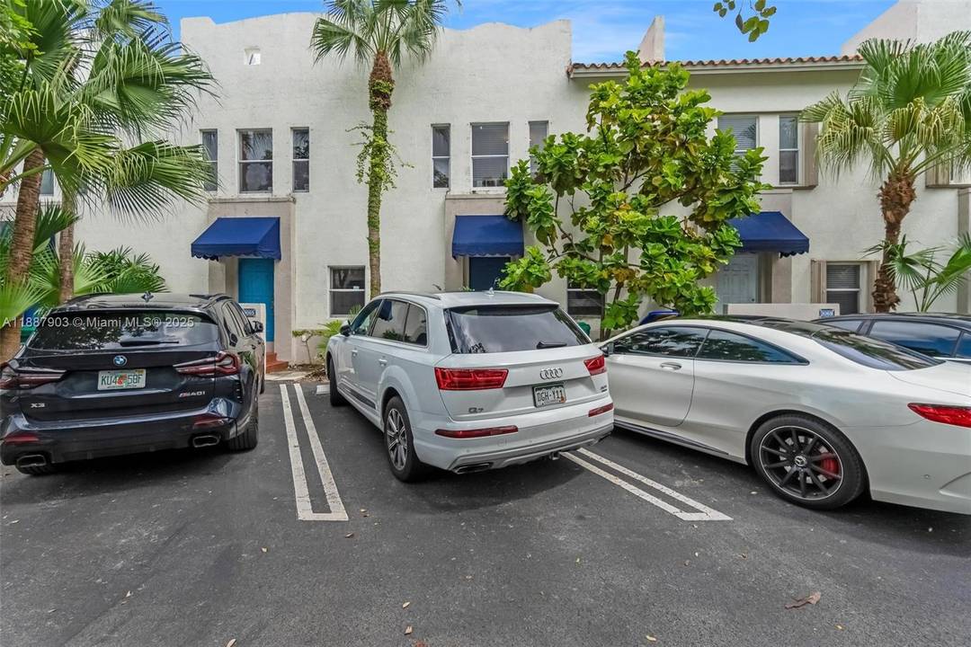 Unbelievable opportunity to own this amazingly charming 2bed 2bath 2 story condo in the heart of Coconut Grove, Enjoy a private backyard within a gated community for extra privacy.