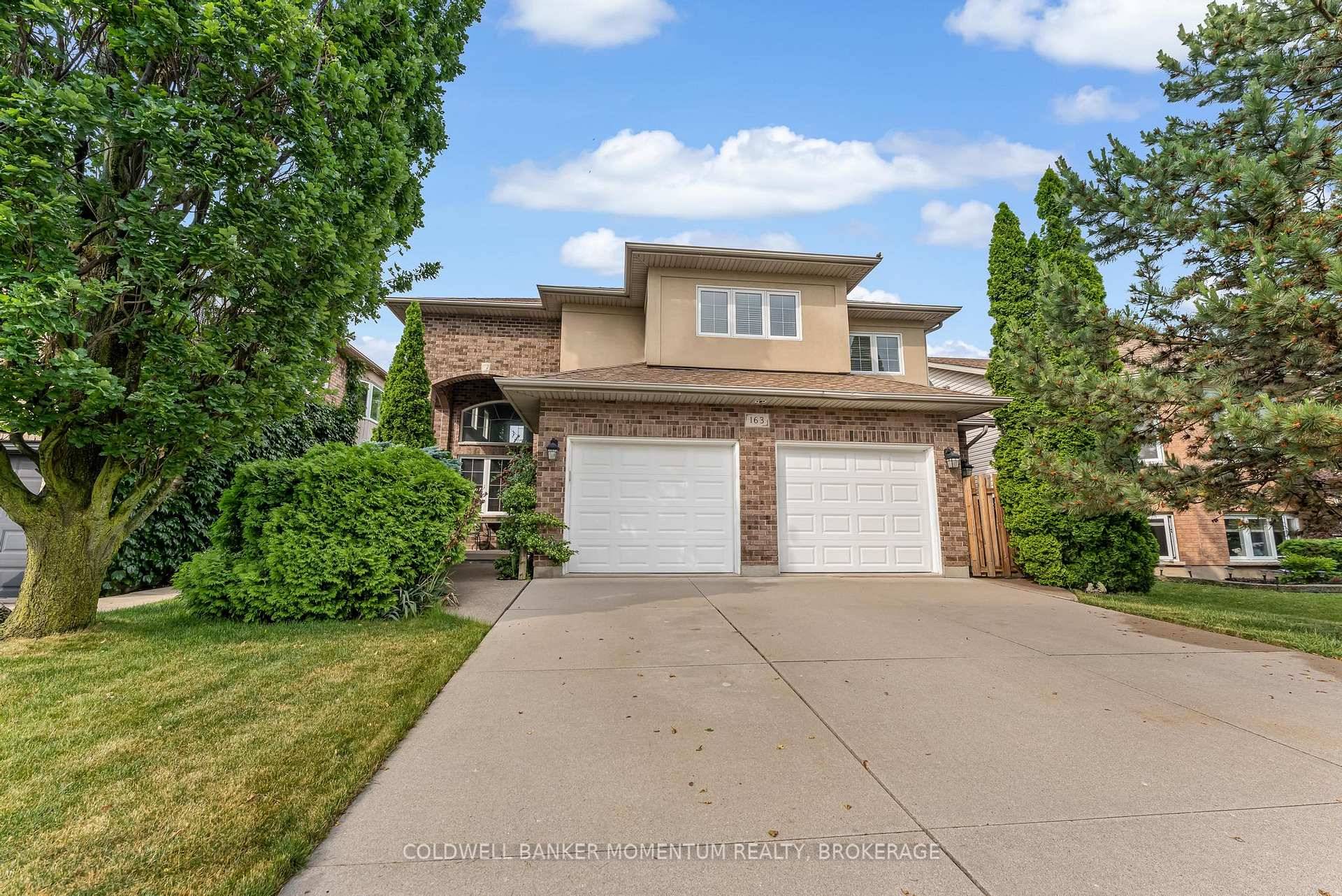 Welcome to 163 Crysler Crescent in the highly sought after Confederation Heights neighbourhood of Thorold.