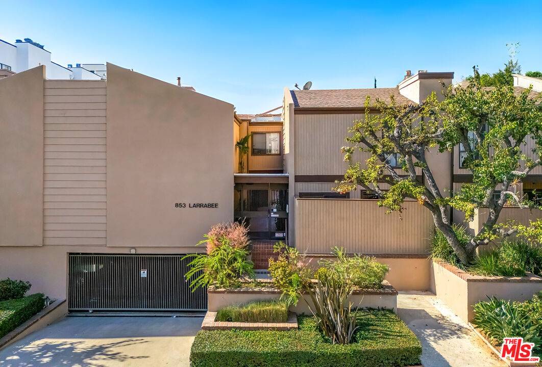 853   Larrabee St 2BR Sunset Strip La