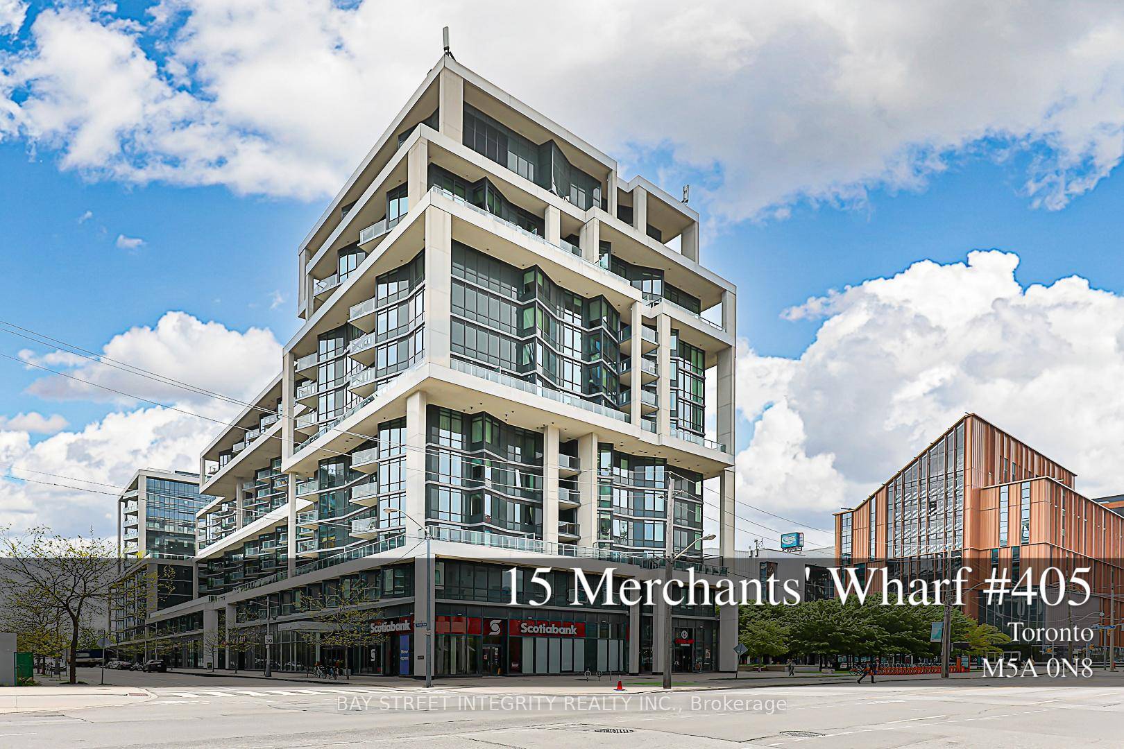Luxury Waterfront Condo In Aqualina.