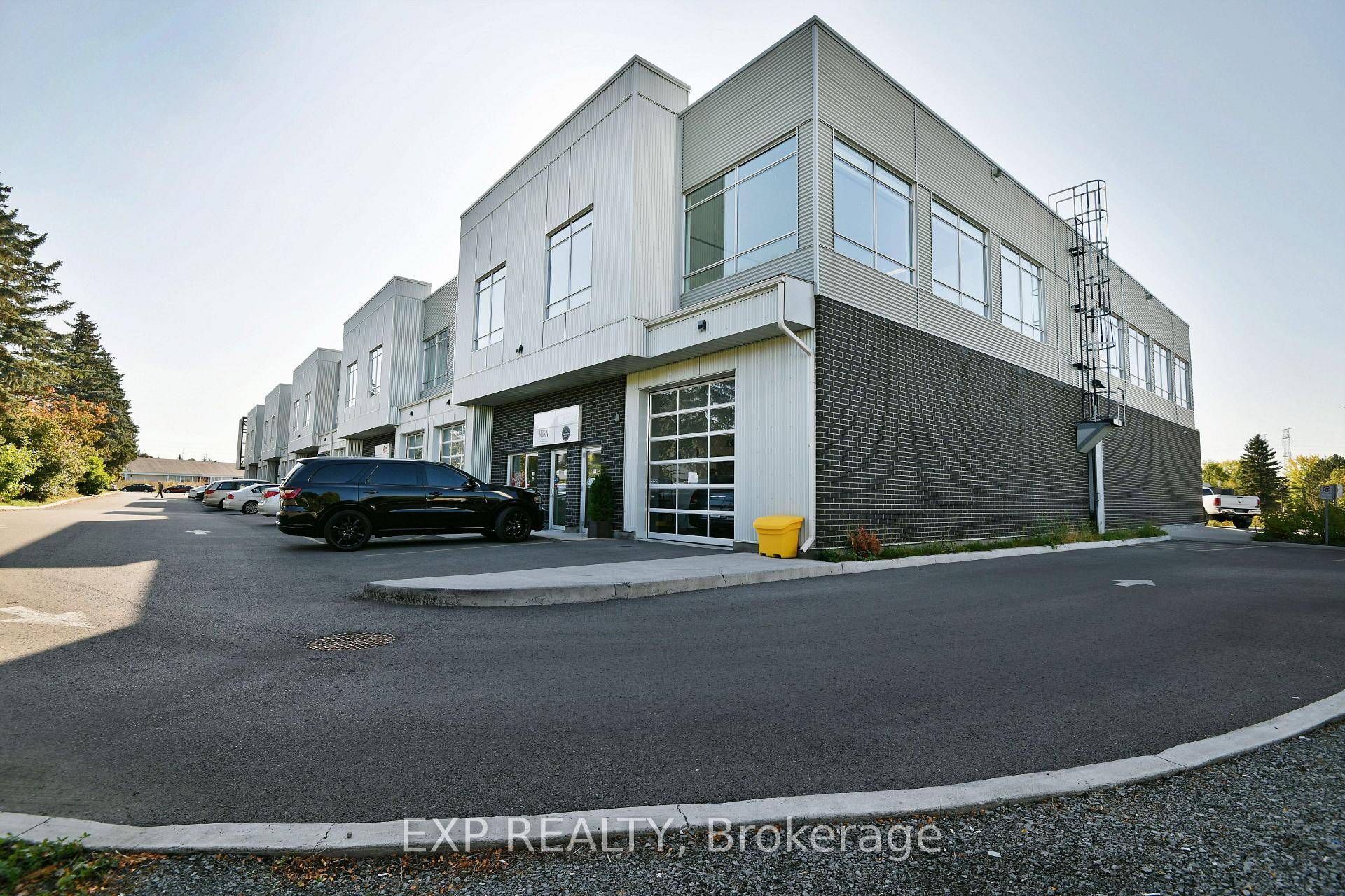 Exciting opportunity to own your own commercial condominium unit in the heart of Kanata.