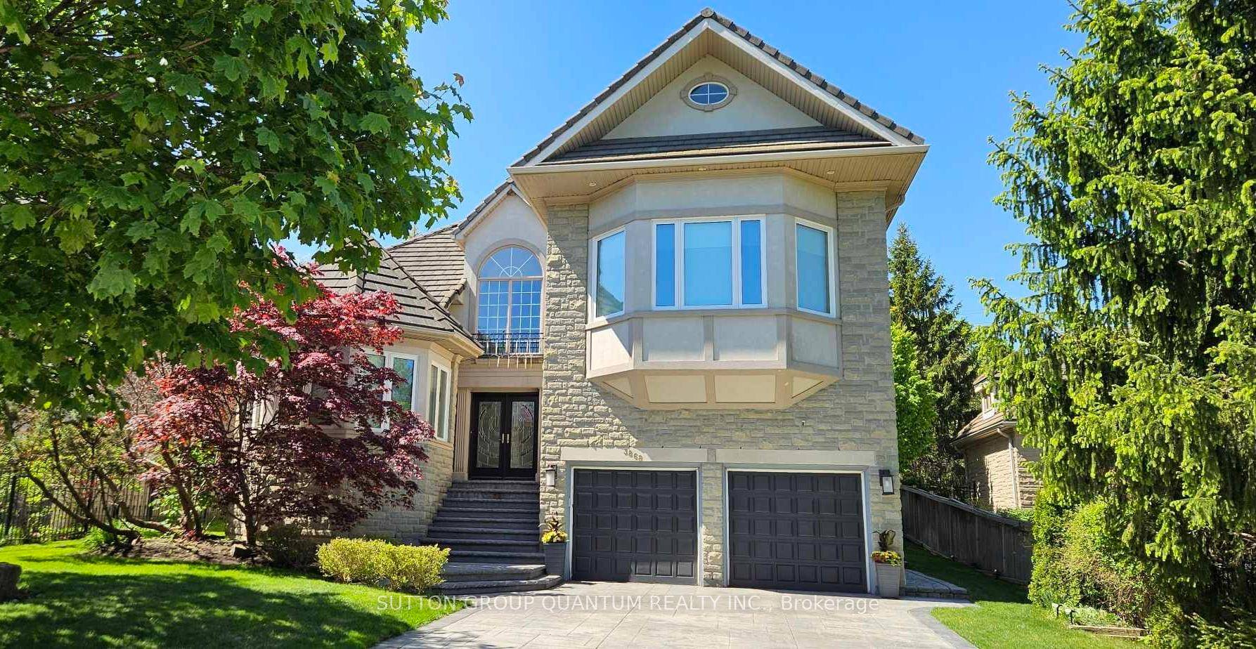 Step inside one of the most sought after exclusive enclaves in Mississauga.
