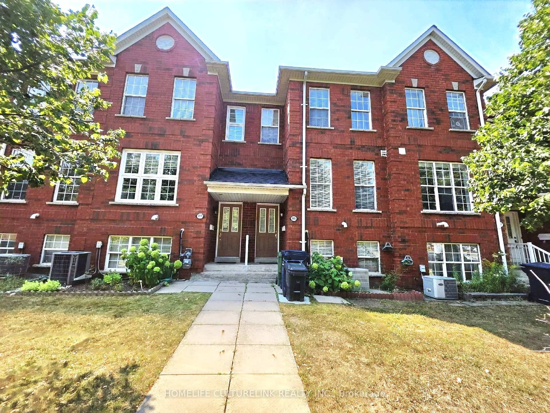Prime Location ! This bright and spacious home, built by Monarch, offers approximately 1700 sq ft of living space and lovingly maintained by the original owner.
