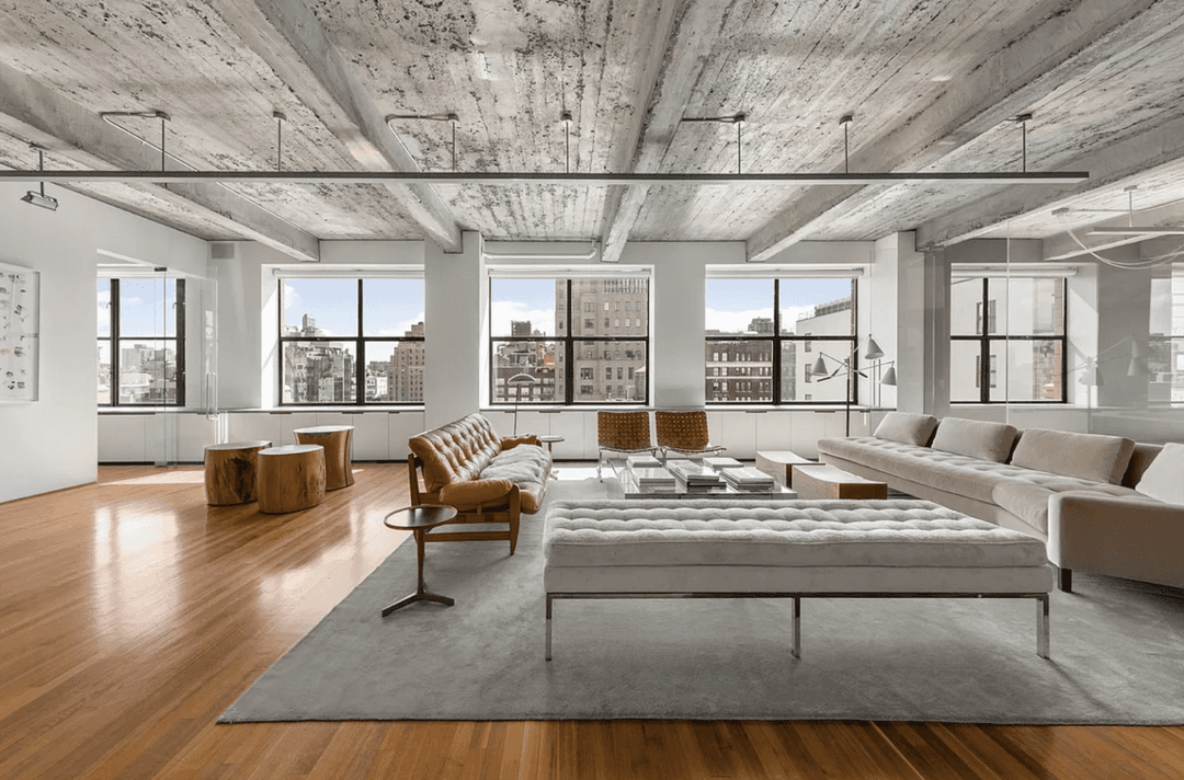 Rarely available and beautifully renovated, Residence 11 offers expansive loft living with soaring ceiling heights, 4 exposures, an abundance of windows, amazing light and views.