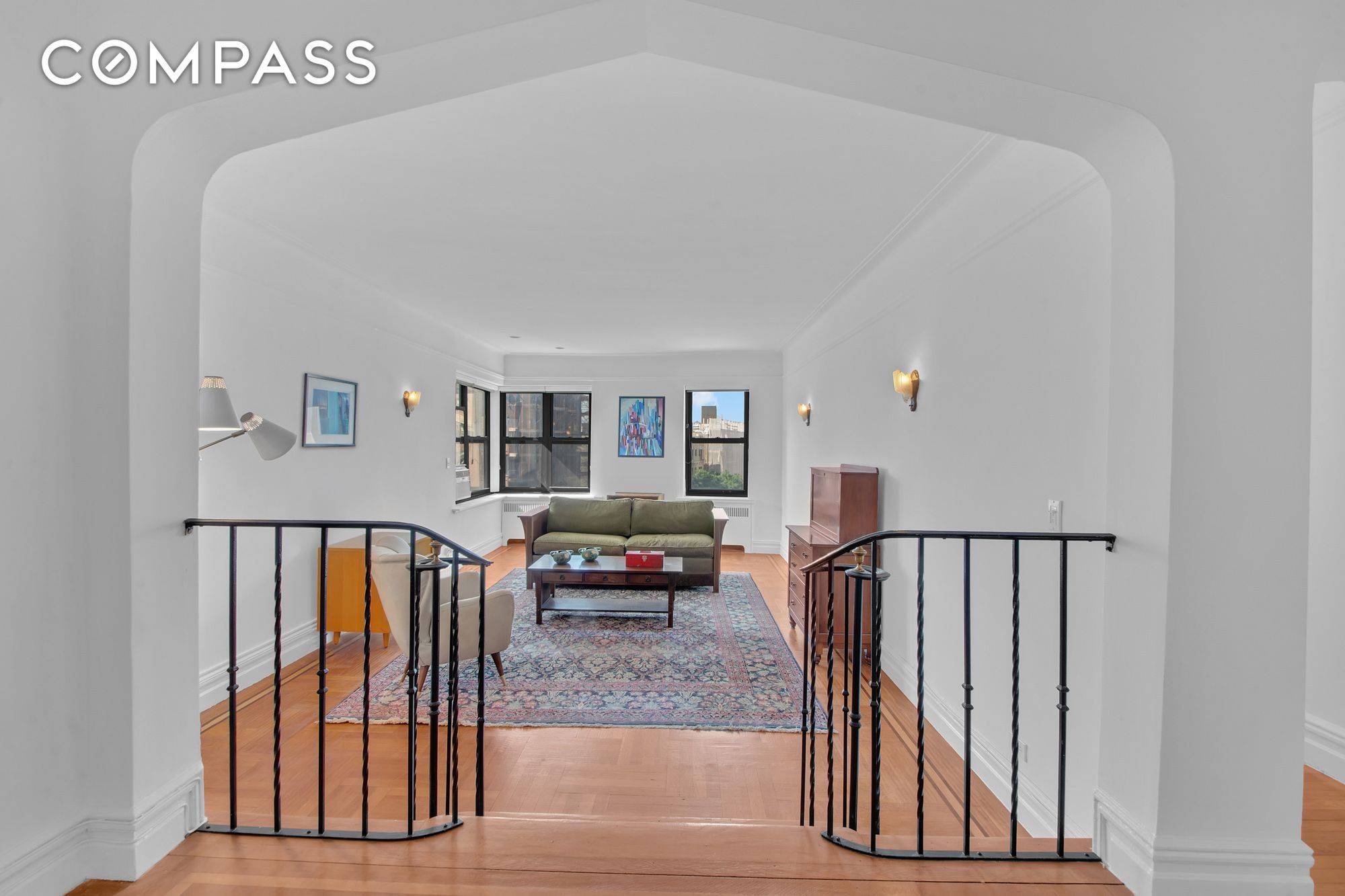Rarely Available Spacious 905 s.