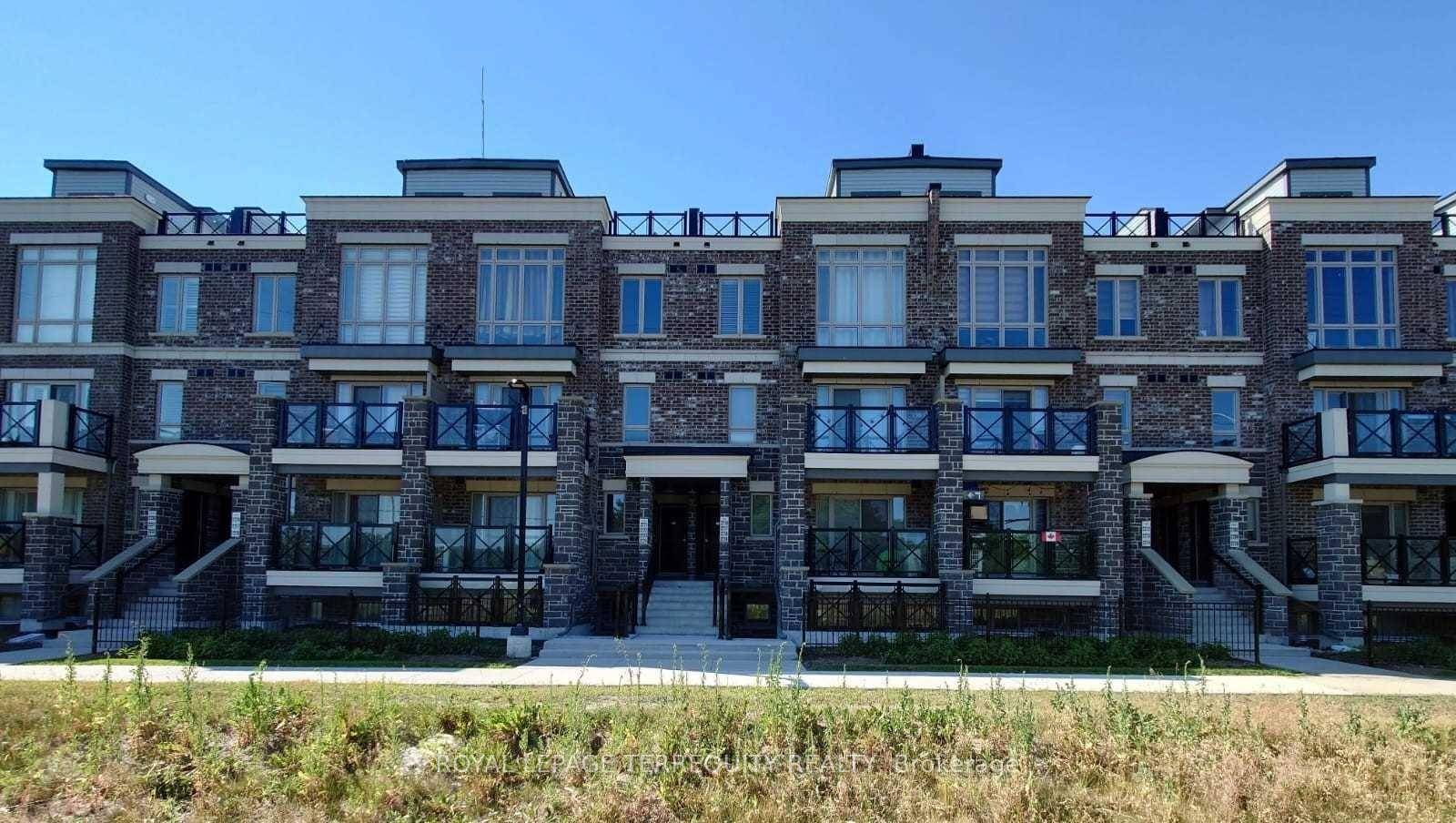 For Lease 1 Bedroom Condo Townhouse in Prime Markham Location !