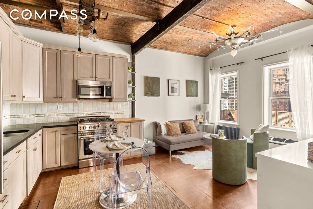 DOWNTOWN LIVING UPTOWN Whether you're seeking a refined full time residence or a more private alternative to hotel living, Apartment 11DB offers the perfect balance of character and comfort.