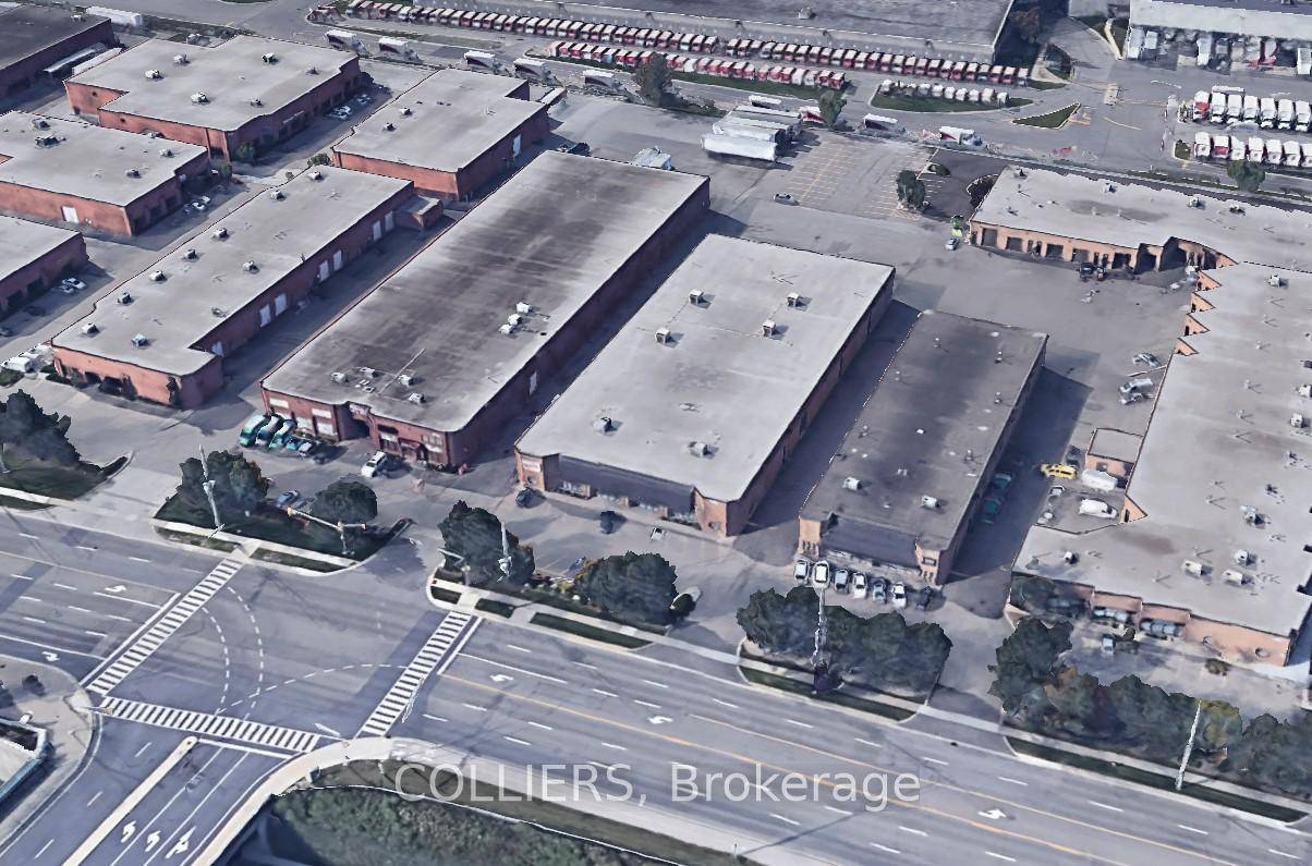 Bright, clean 29, 786 SF buidling.