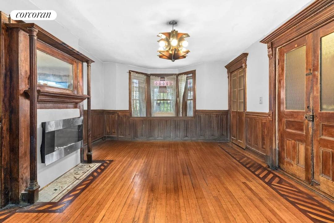 377 MacDonough Street Charming Landmark Two Family Brownstone in Prime Stuyvesant Heights Seize the opportunity to own a remarkable piece of Brooklyn's heritage.