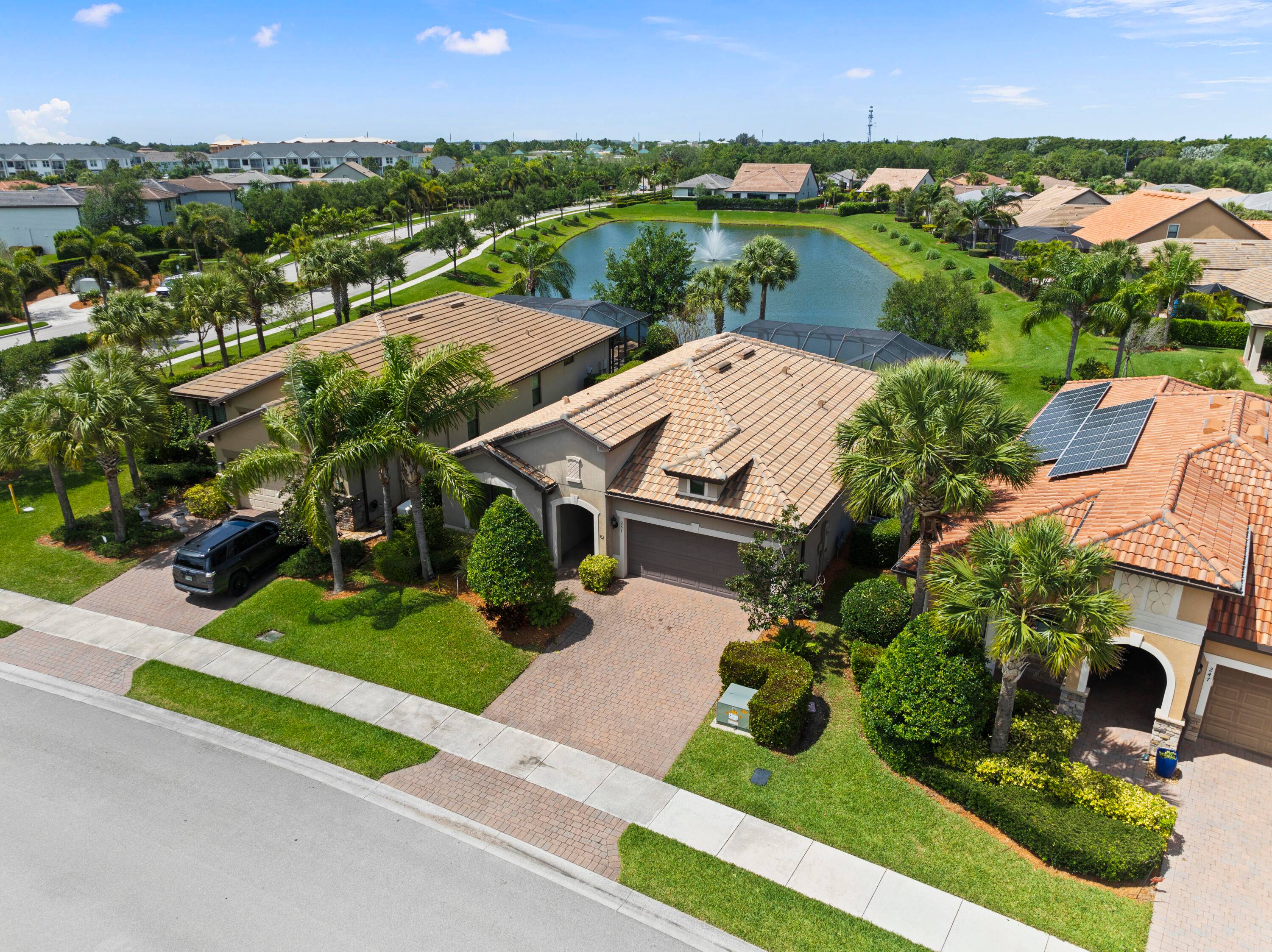 Lakefront CBS 2Bed office 2Bath 2Car Garage features A G ; swimming pool home in Veranda Gardens.