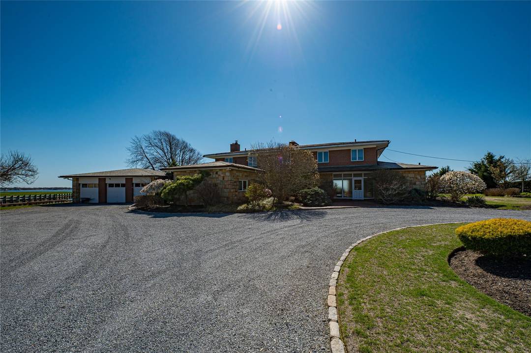 Step into a legacy of craftsmanship with the legendary Hoffritz Cutlery Estate, nestled in the prestigious Oconee Estate section of Bay Shore.