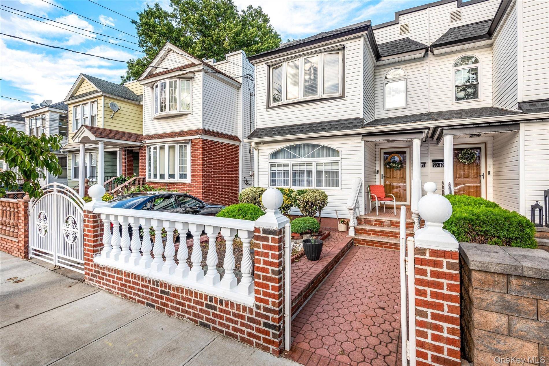 ? ? Completely Updated 2 Family Home in Prime Richmond Hill Location !