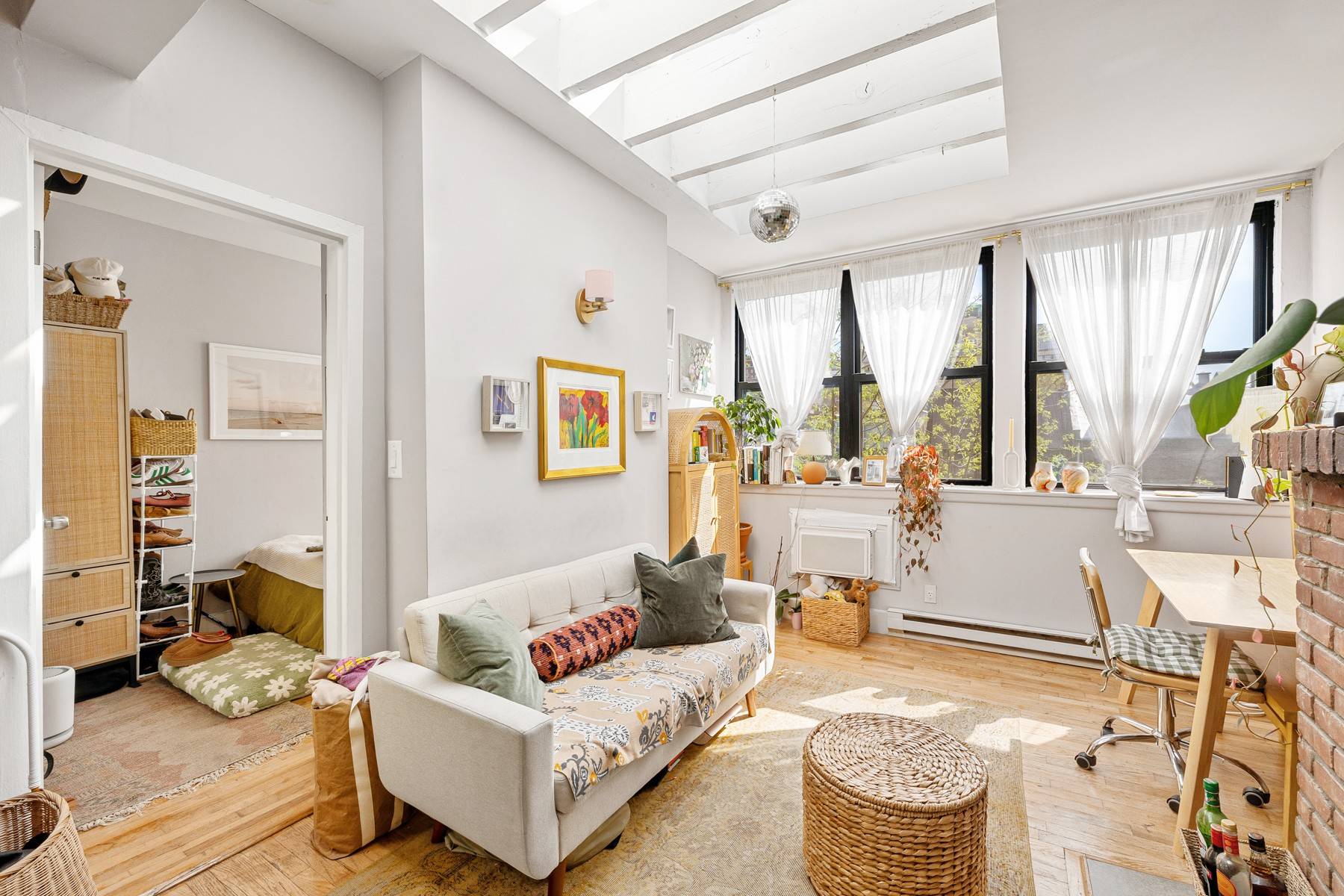348 w 21st St is a classic walkup building equipped with a virtual doorman system.