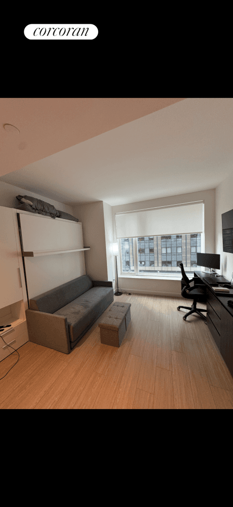 Welcome to Apartment 411 at 550 Tenth Avenue !