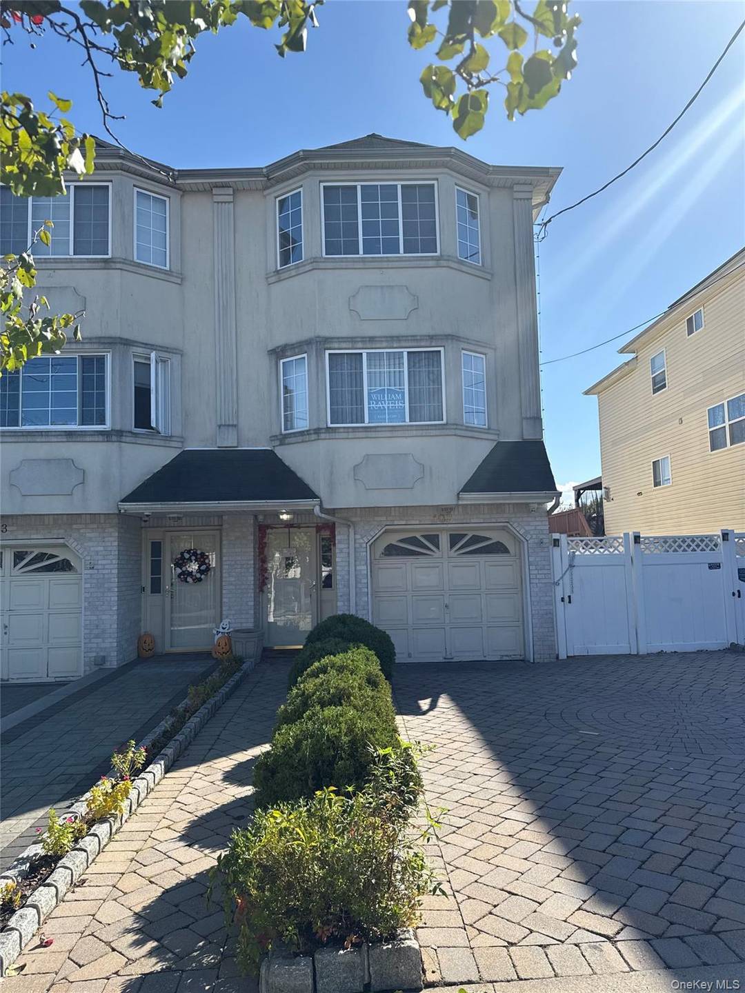 Charming Townhouse, Bright and Sunny Tree Lined Street Located in the Charleston area of Staten Island.