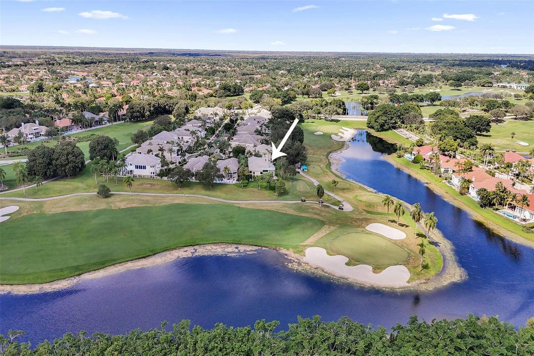 Nestled on one of the most coveted PANORAMIC PREMIUM GOLF amp ; LAKE lots in all of Weston Hills, this magnificent home sits on a cul de sac in the ...