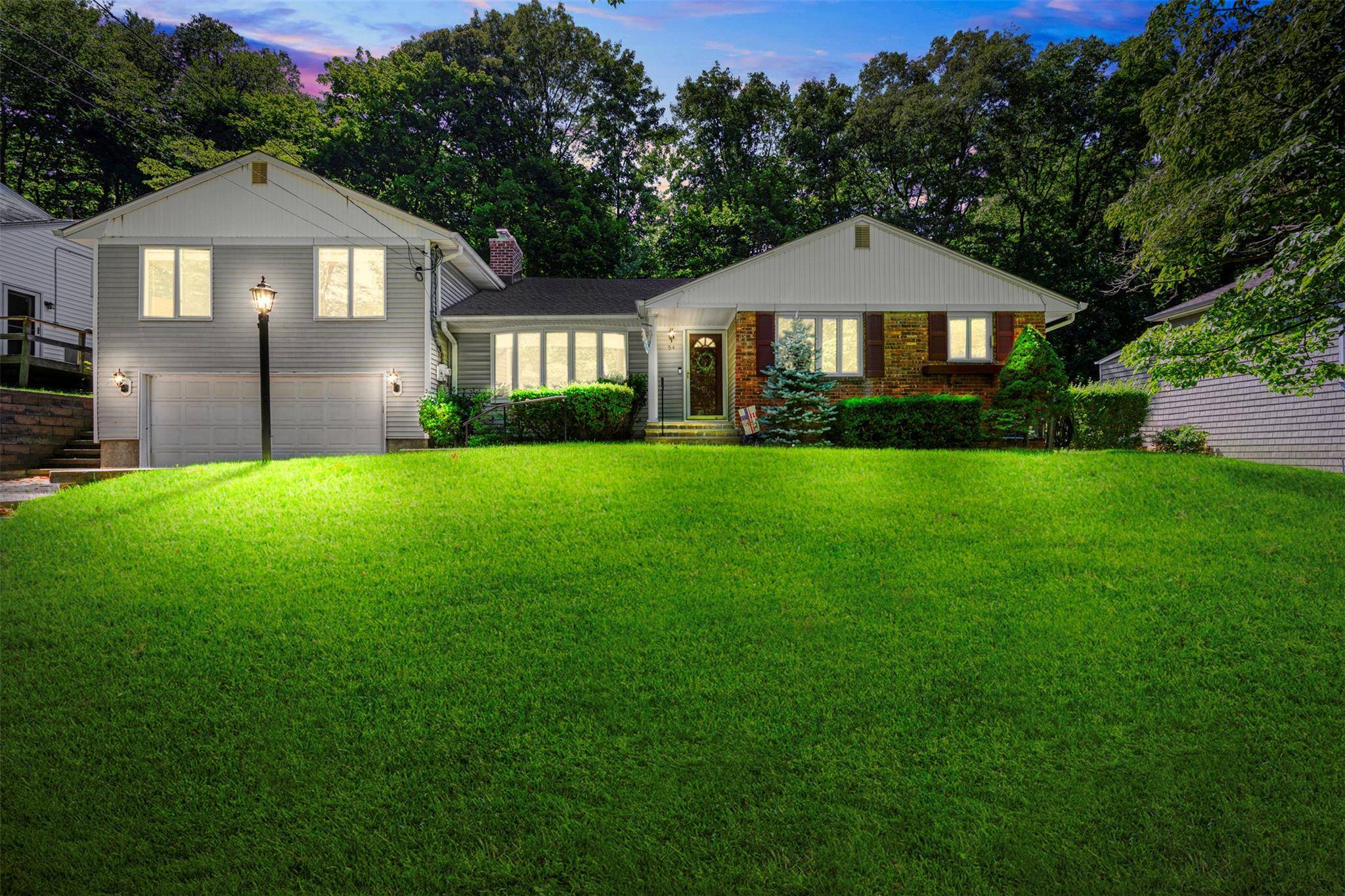 If you are looking for a move in ready home here it is.
