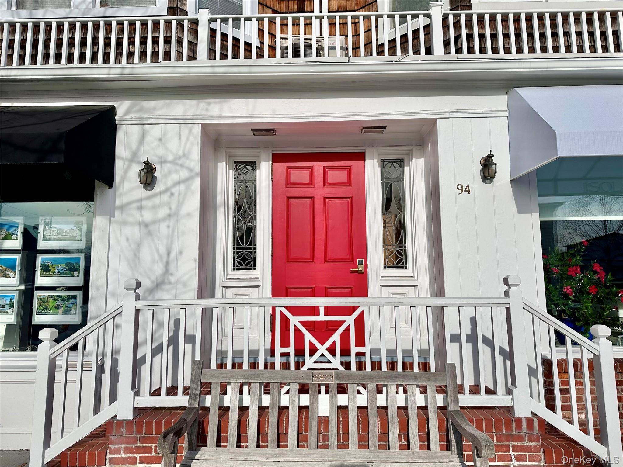 Renovated Studio in the Heart of Westhampton Beach NOW AVAILABLE YEAR ROUND 3500 mo.