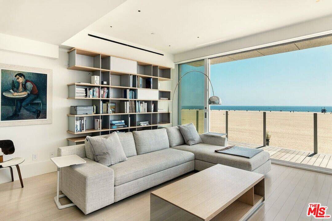 1267 Palisades Beach Rd 3BR Santa Monica La