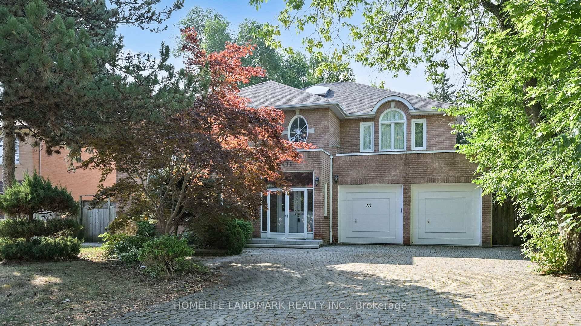 Welcome to this luxury custom built home, offering spacious 4340 sq ft plus a professionally finished 2000 sq ft basement.