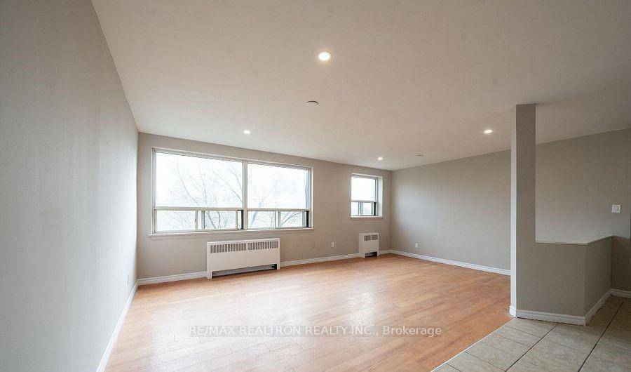 Fabulous Location, Close To Everything.