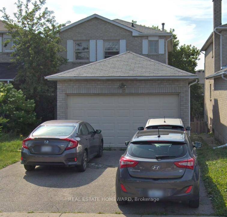 Sunny amp ; bright 1 bed 1 bath lower level apartment with separate entrance in the sought after North Richvale neighbourhood, in the heart of Richmond Hill.