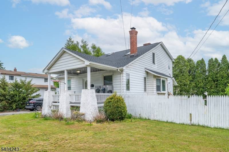 Welcome to this lovingly maintained 4 bedroom 2 bath colonial in Haskell.