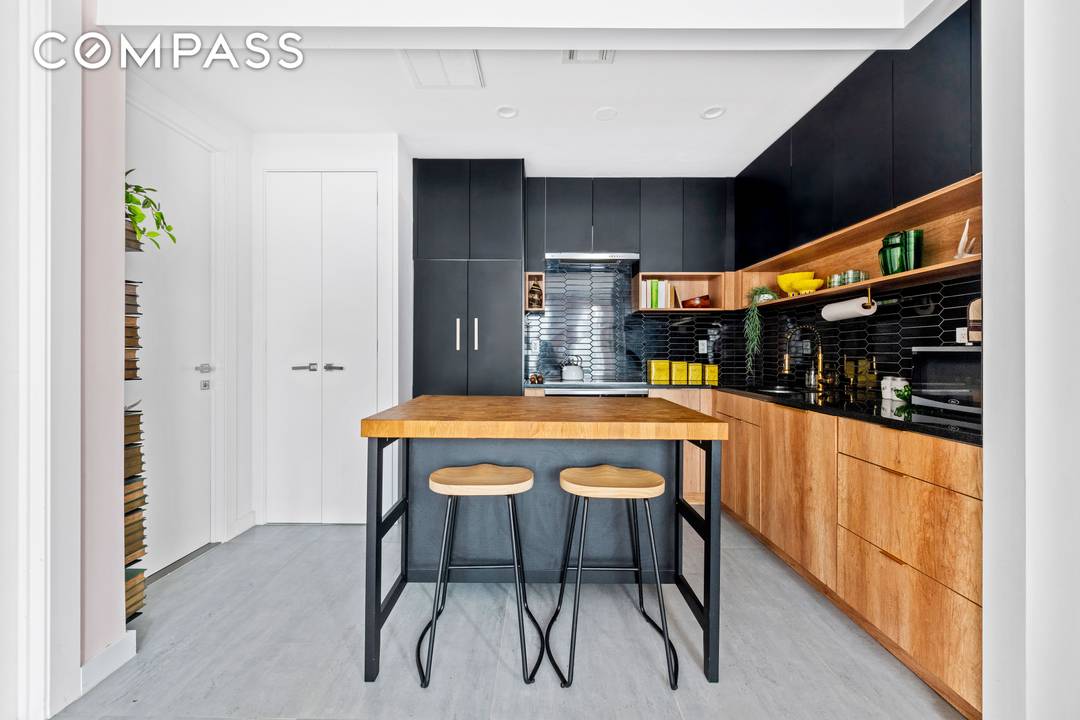 INCREDIBLE VALUE 1. 5 Bedroom, 2 Bathroom condo apartment in Williamsburg UNDER 1M, over 1000 square feet, with exceptionally low monthlies !