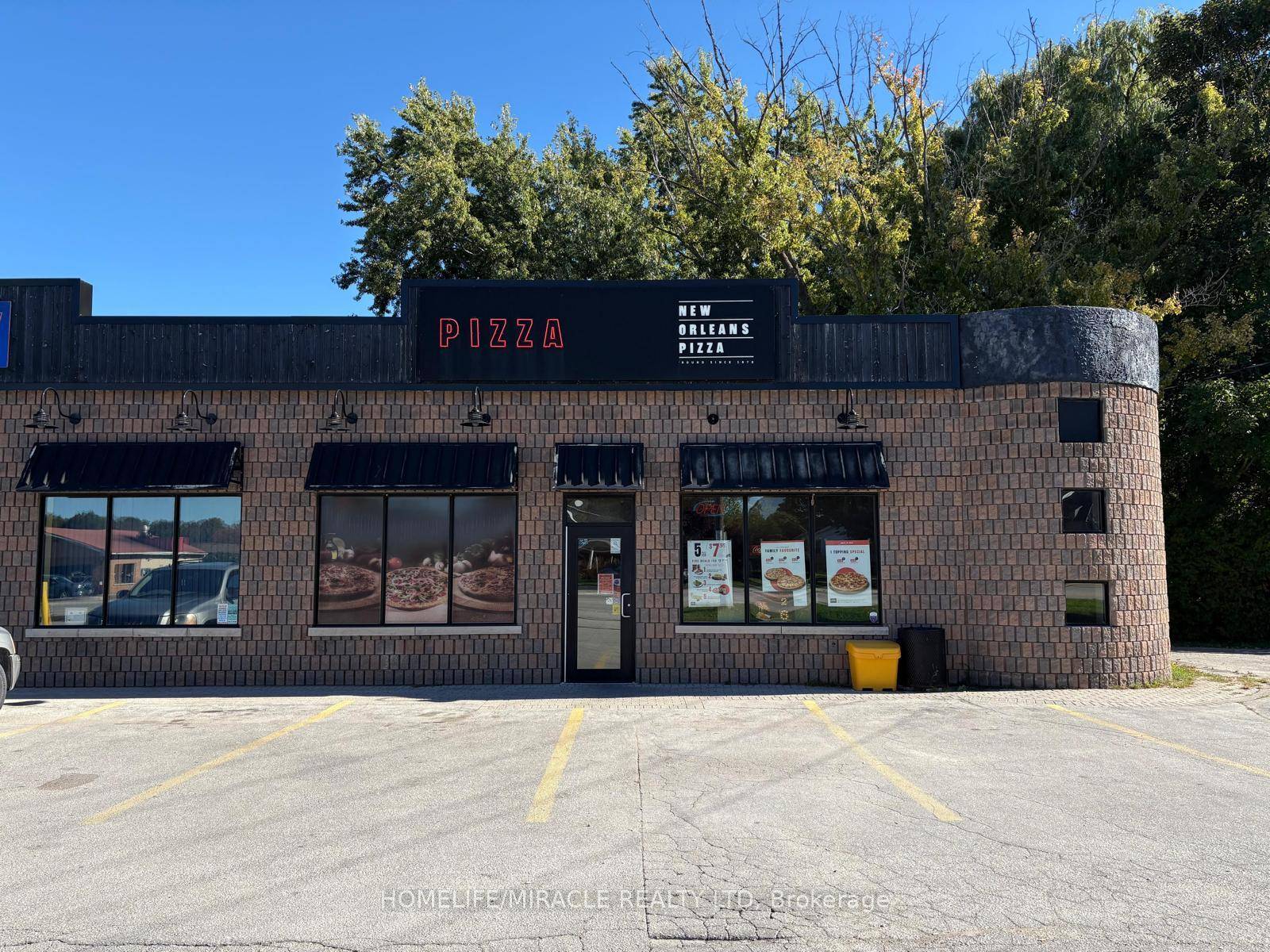 NEW ORLEANS PIZZA Business in Meaford, ON is For Sale.