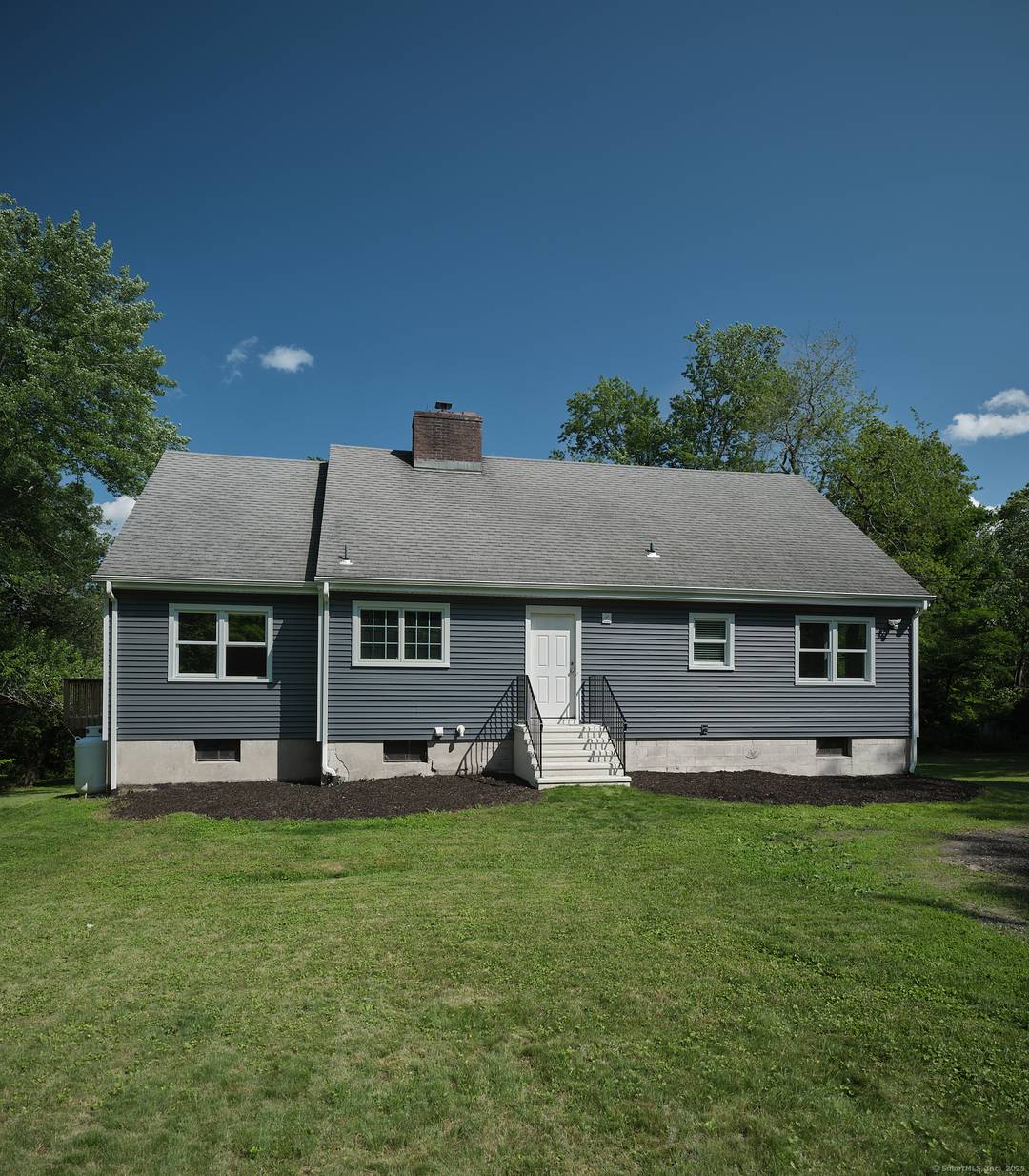 NEW PRICE Fantastic opportunity to make Redding your home !