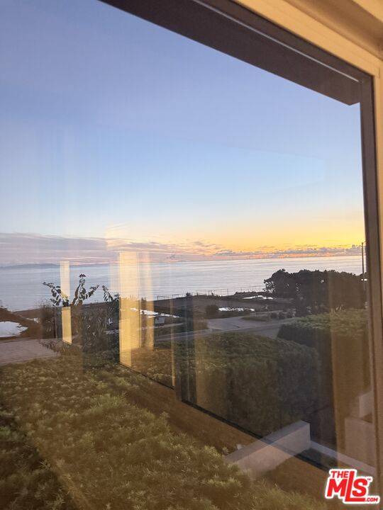 18149   Wakecrest Dr 4BR Malibu La