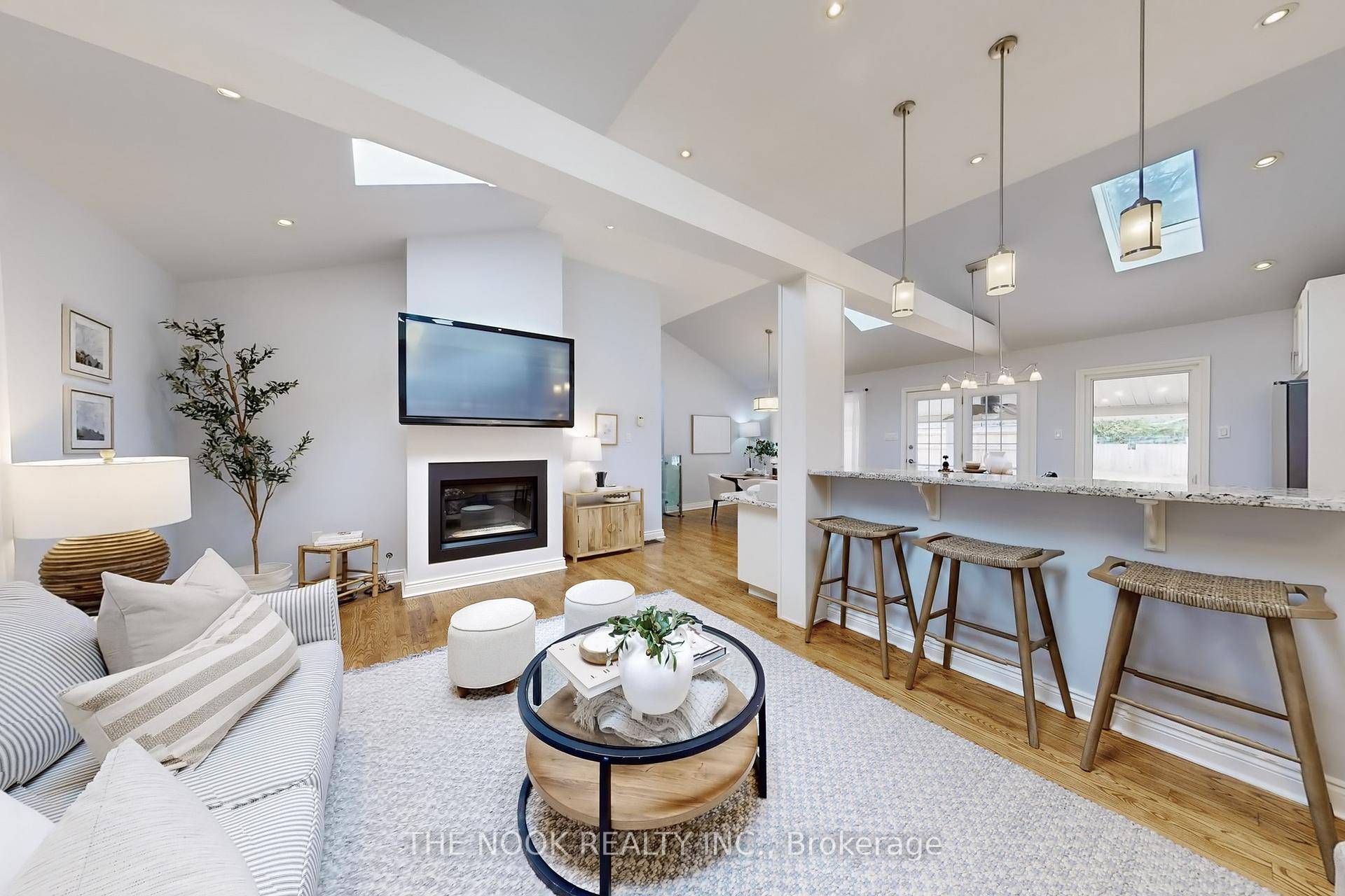 Charming Bungalow in Iconic Port Perry Ideal for Multi Generation Families or Investors !