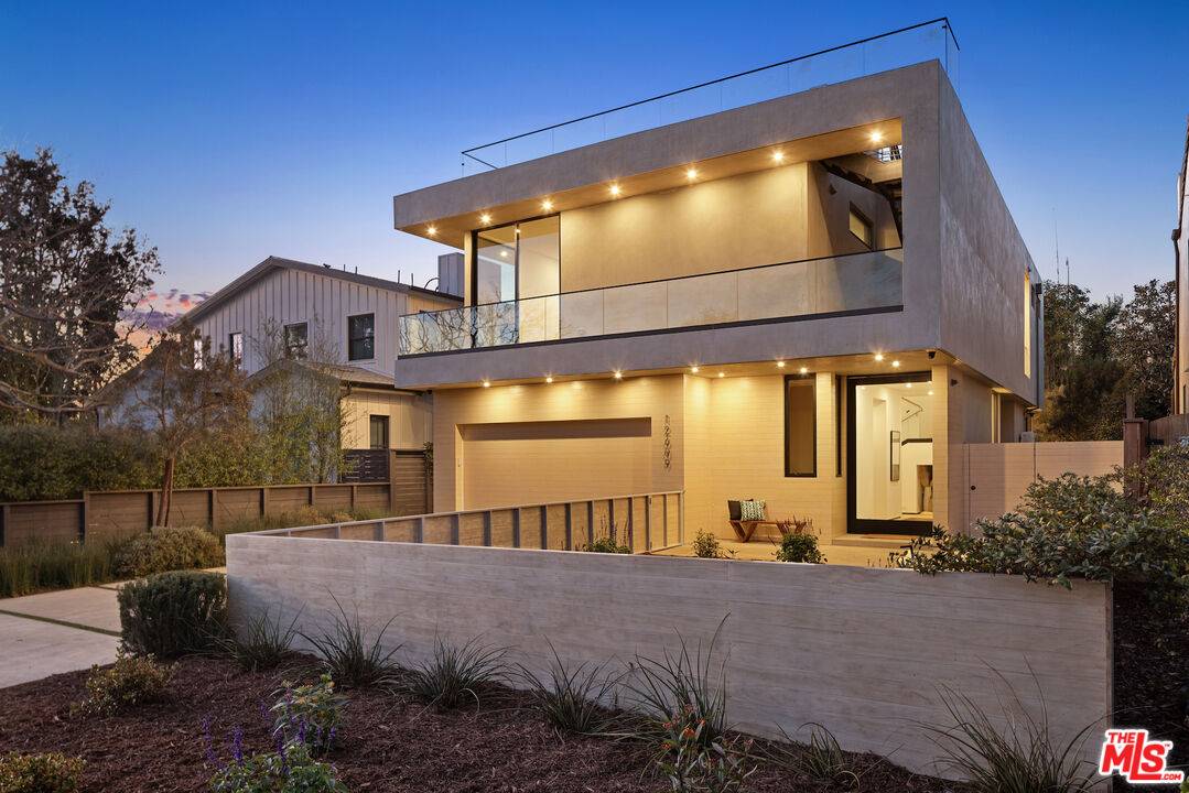 12609 Westminster Ave 5BR Marina Del Rey La