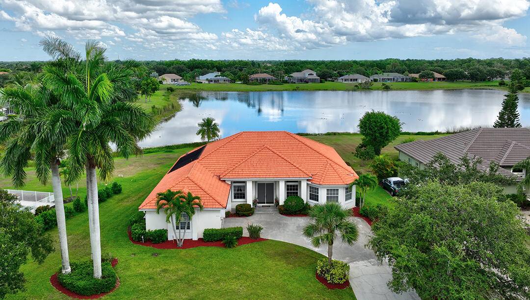 Spacious lakeview retreat with private pool, gym and serene sunsets !