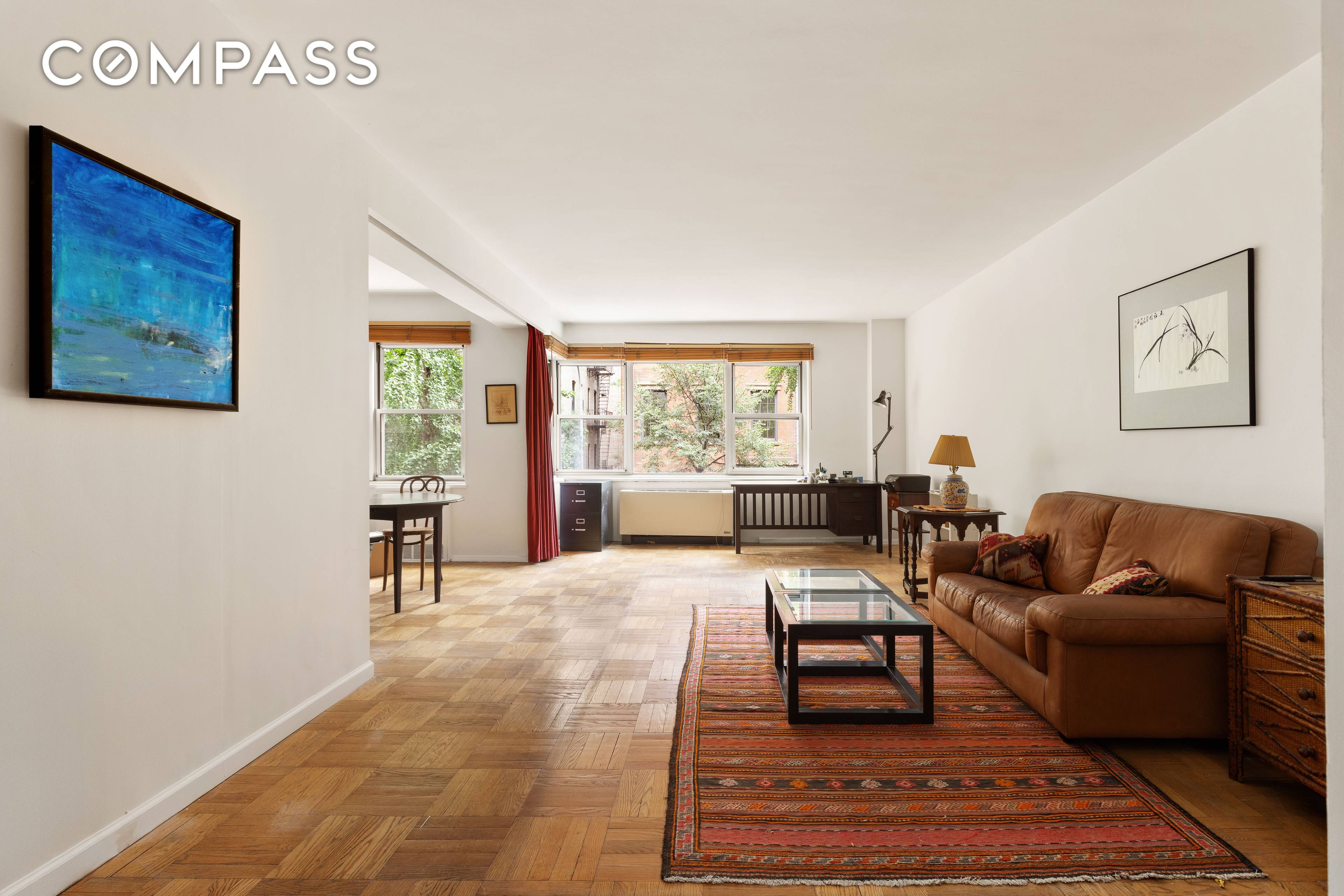 Residence 3R at The Brevoort is a spacious one bedroom, one bathroom home offering timeless elegance in the heart of Greenwich Village.
